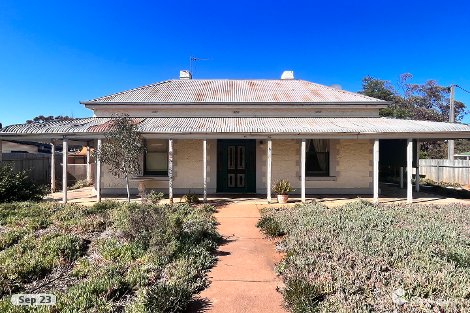 42 Victoria St, Peterborough, SA 5422