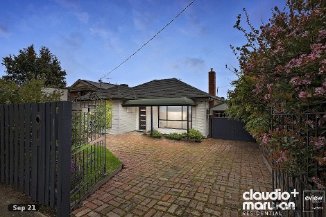 11 Station Rd, Oak Park, VIC 3046