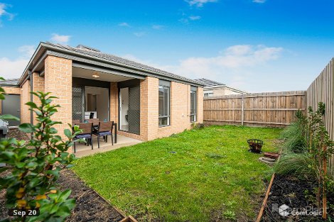 18 Newcastle Dr, Officer, VIC 3809