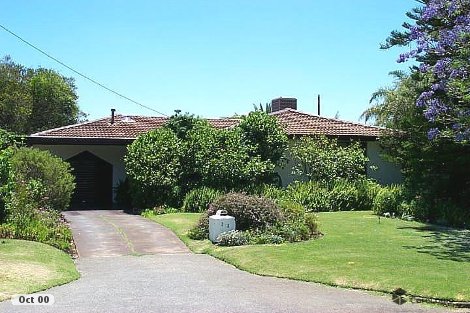 33 Holmwood Way, Embleton, WA 6062