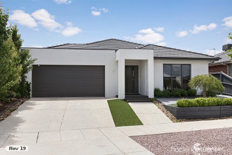 3 Paramount Pde, Alfredton, VIC 3350