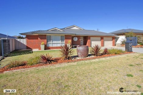 5 Dundale Cres, Estella, NSW 2650