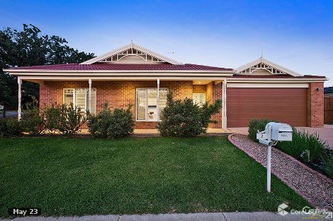 2 Oakview Bvd, Narre Warren North, VIC 3804