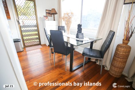 14 Betty St, Macleay Island, QLD 4184