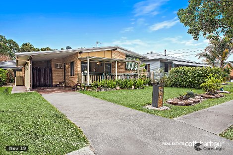 17 Sixteenth Ave, Sawtell, NSW 2452