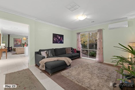 8 Chatsworth Ct, Beaconsfield, VIC 3807