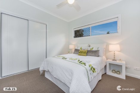 2/165 Stratton Tce, Manly, QLD 4179