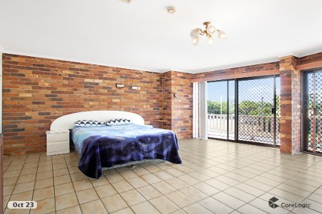 618 Esplanade, Urangan, QLD 4655