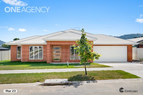 13 Bogong Dr, Tangambalanga, VIC 3691