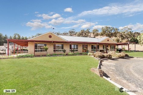 275 Dry Creek Rd, Kilmore East, VIC 3764