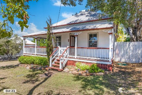 7 Simpson St, North Ipswich, QLD 4305