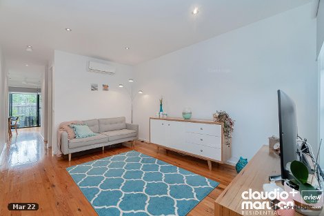 19 John St, Oak Park, VIC 3046