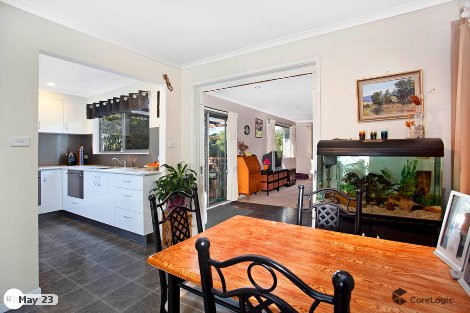 93 Stanley Ave, Farmborough Heights, NSW 2526