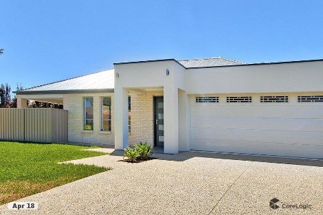 6 St Albyns St, Findon, SA 5023