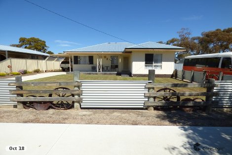 13 Harling St, Merredin, WA 6415