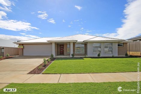 9 Beetson St, Boorooma, NSW 2650