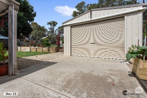 28 Howell Cres, Kangaroo Flat, VIC 3555