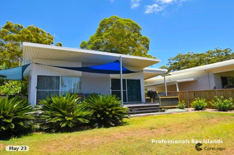 1 Pia St, Russell Island, QLD 4184