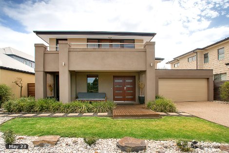 21 Waterside Dr, Waterways, VIC 3195