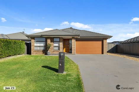 12 Wattlebird Rd, South Nowra, NSW 2541