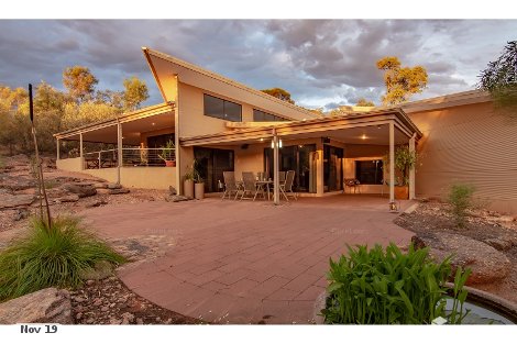 2 Lakes Ct, Desert Springs, NT 0870