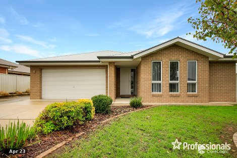 1/22 Tahara Cres, Estella, NSW 2650