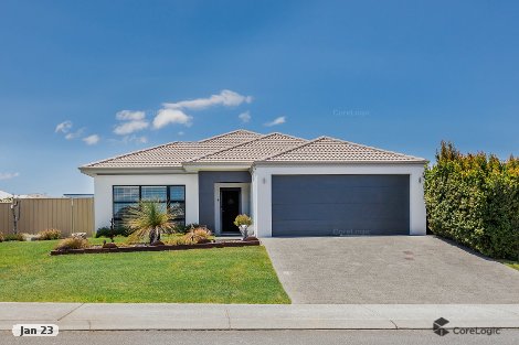 24 Hume Cnr, Yakamia, WA 6330