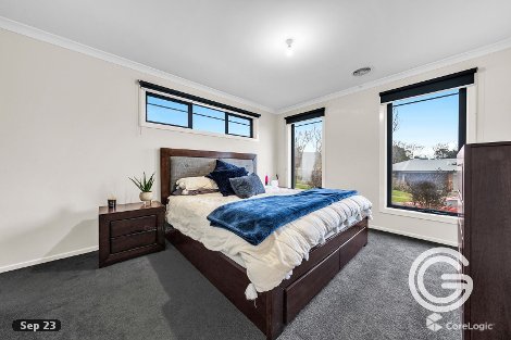 8 Valleyview Gr, Drouin, VIC 3818