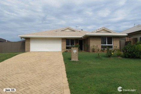 77 Samarai Dr, Nikenbah, QLD 4655