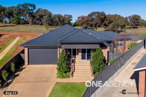 5 St Aubins Pl, Bourkelands, NSW 2650