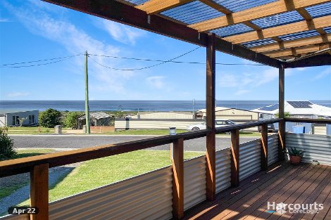 17 Targett St, Scamander, TAS 7215