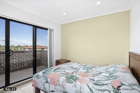 10a Martin Cres, Woodpark, NSW 2164