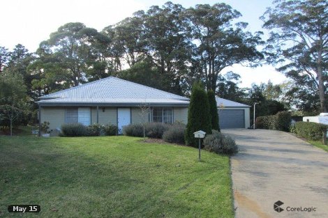 8 Robbie Burns Pl, Bundanoon, NSW 2578