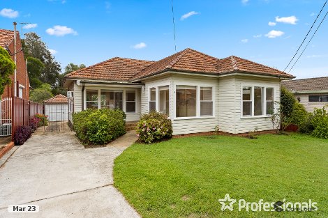 6 Fenwick Ave, Roselands, NSW 2196