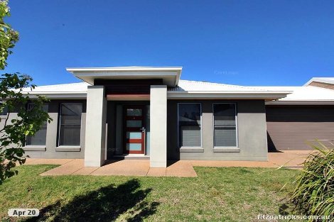 4/9 Clarence Pl, Tatton, NSW 2650