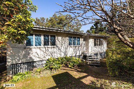 7 Taringa Pde, Indooroopilly, QLD 4068