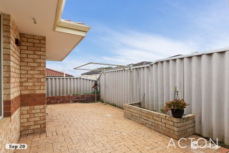 1b Okra Ct, Lake Coogee, WA 6166