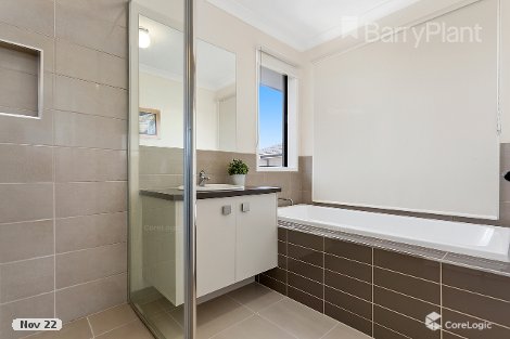 2 Rosette Pde, Mickleham, VIC 3064