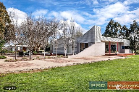 221 Brays Rd, Cambrian Hill, VIC 3352