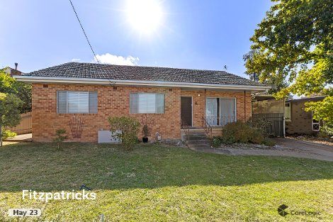 11 Cook St, Kooringal, NSW 2650