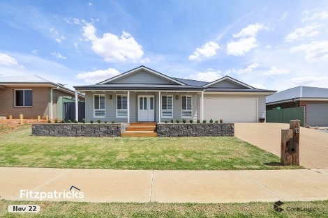 13 Eucalypt St, Forest Hill, NSW 2651