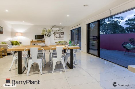 8 Bay Vista Cl, Mount Martha, VIC 3934