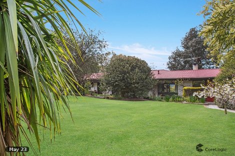 39 Hoburd Dr, Woodend, VIC 3442