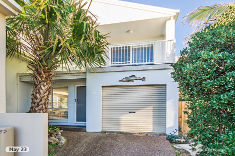 3/8 Sobraon St, Sunrise Beach, QLD 4567