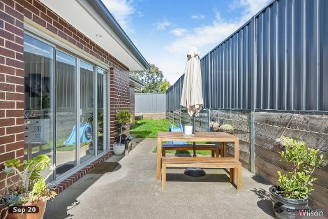 1 Lucia Cres, Mount Clear, VIC 3350