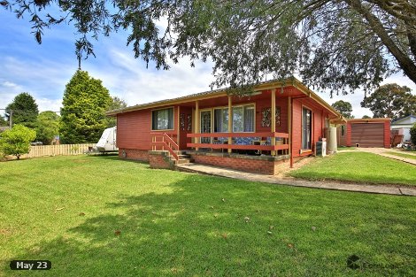 17 Alfred St, Bomaderry, NSW 2541