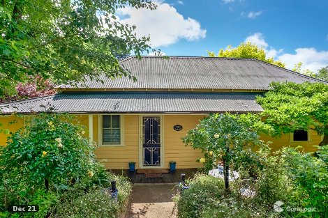 9 Bourne St, Wentworth Falls, NSW 2782