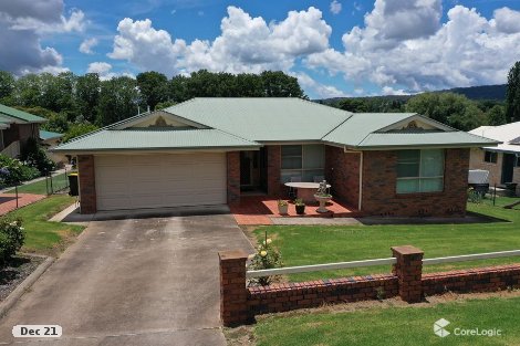 43 George St, Tenterfield, NSW 2372