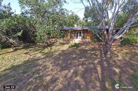 8 Michael Ave, San Isidore, NSW 2650