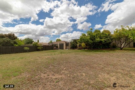 8 Button St, Strathdale, VIC 3550